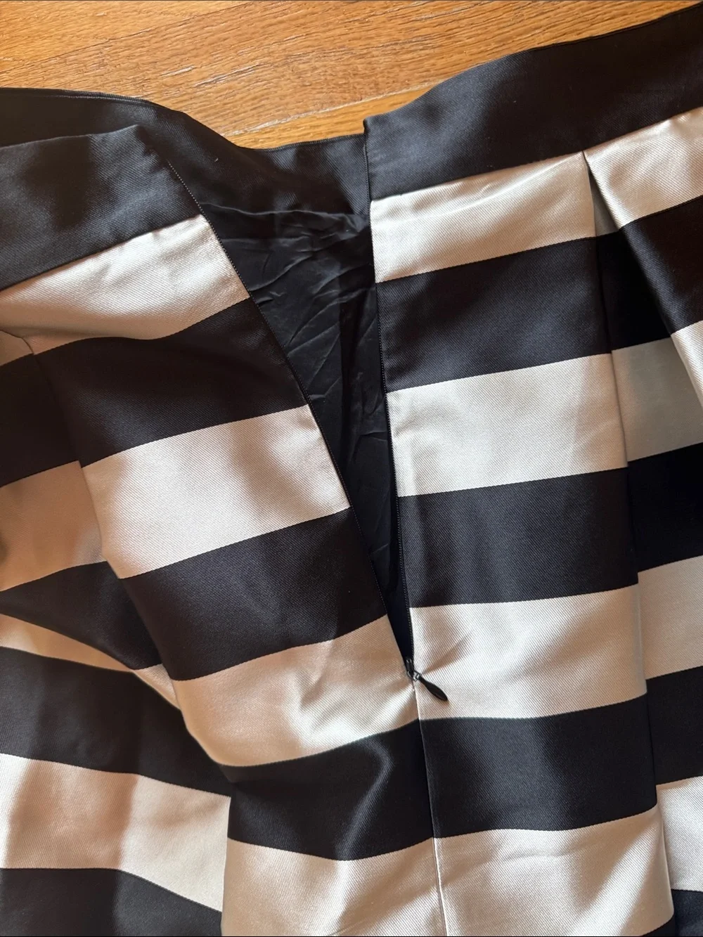 Eliza J Black and White Striped A-Line Midi Skirt size 10